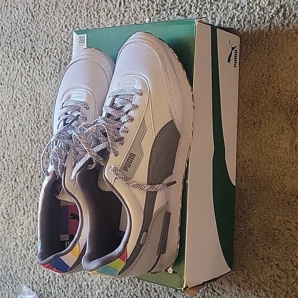 Puma Shoes - Picture 3 of 5